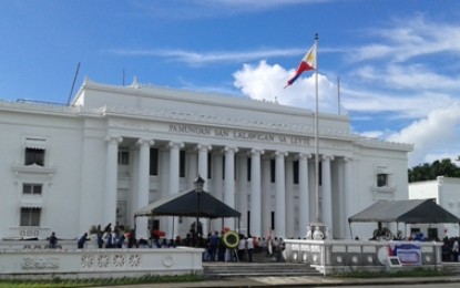 <p>The Leyte provincial capitol in Tacloban City. <em>(file photo)</em></p>